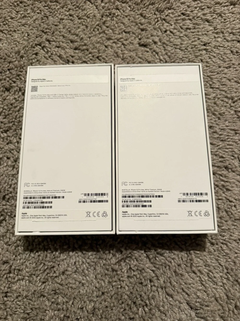 Apple iPhone 15 Pro Max (Graphite / Silver) -BOXES ONLY-